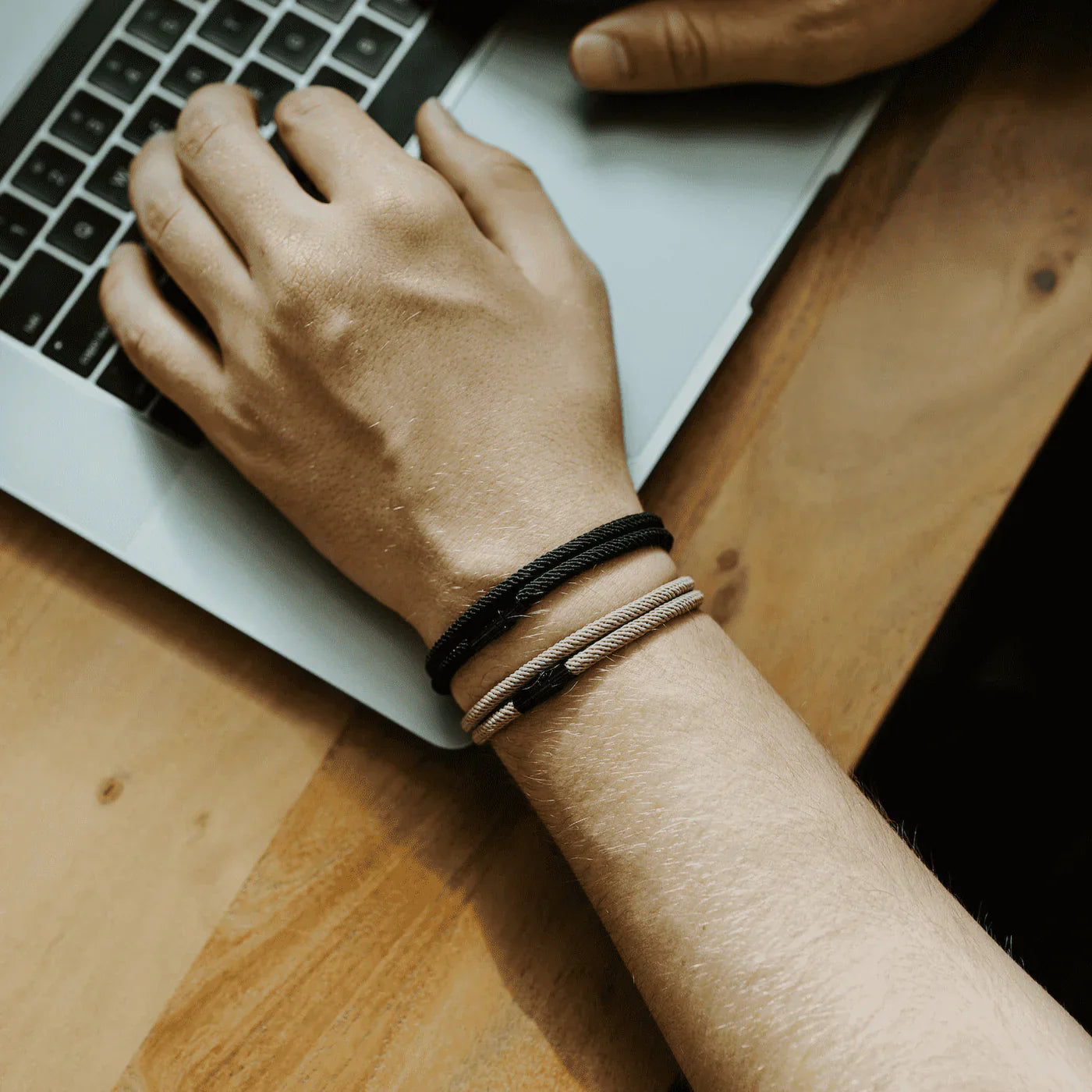 Milan Black Minimalist Wave Rope Bracelet - Mettz Signature